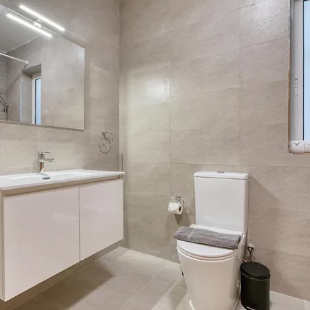Bright & Luxury With 2 Balconies Jvel1-1 아파트